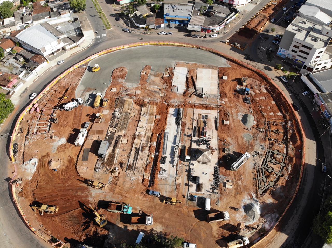 Trabalhador em manutenção industrial